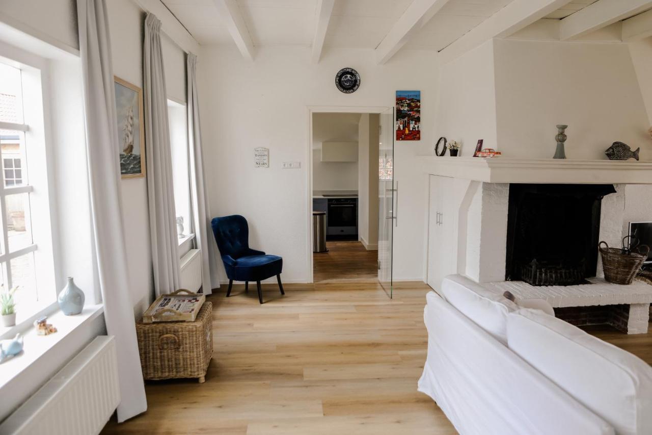 Prachtig Gelegen Vrijstaand Landhuis Hansweert Εξωτερικό φωτογραφία